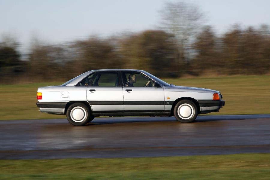  Audi 100 (C3) 1988 года  (UK) (фото 2 из 8)